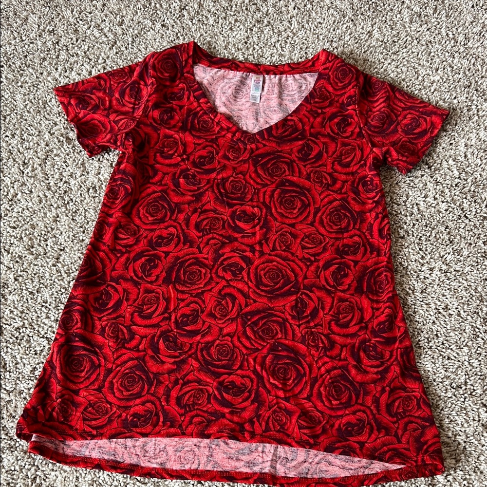 Red Rose Pattern V-Neck T-Shirt